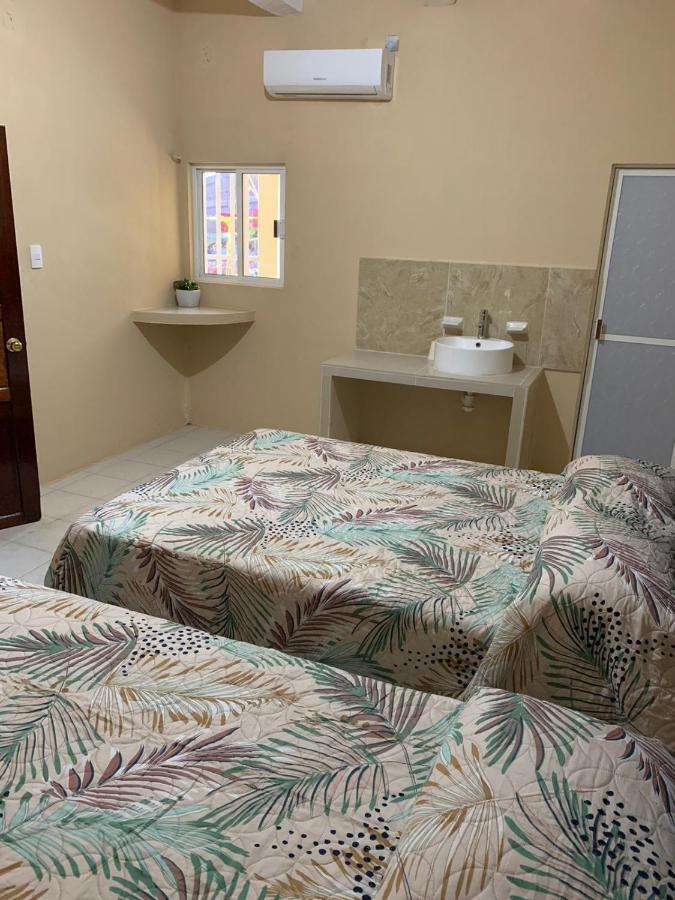 Casa De Abuelos Inn *